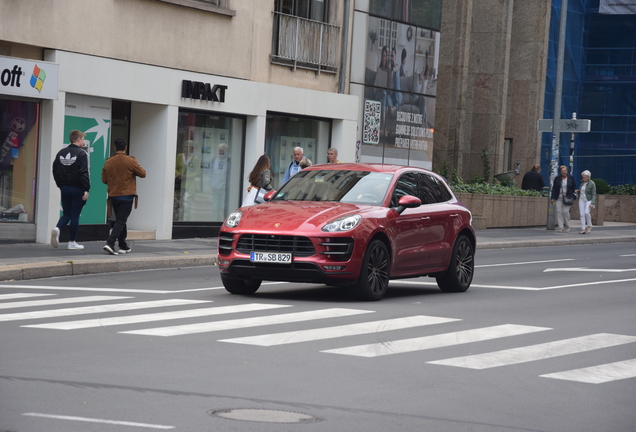 Porsche 95B Macan Turbo