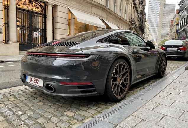 Porsche 992 Carrera 4S