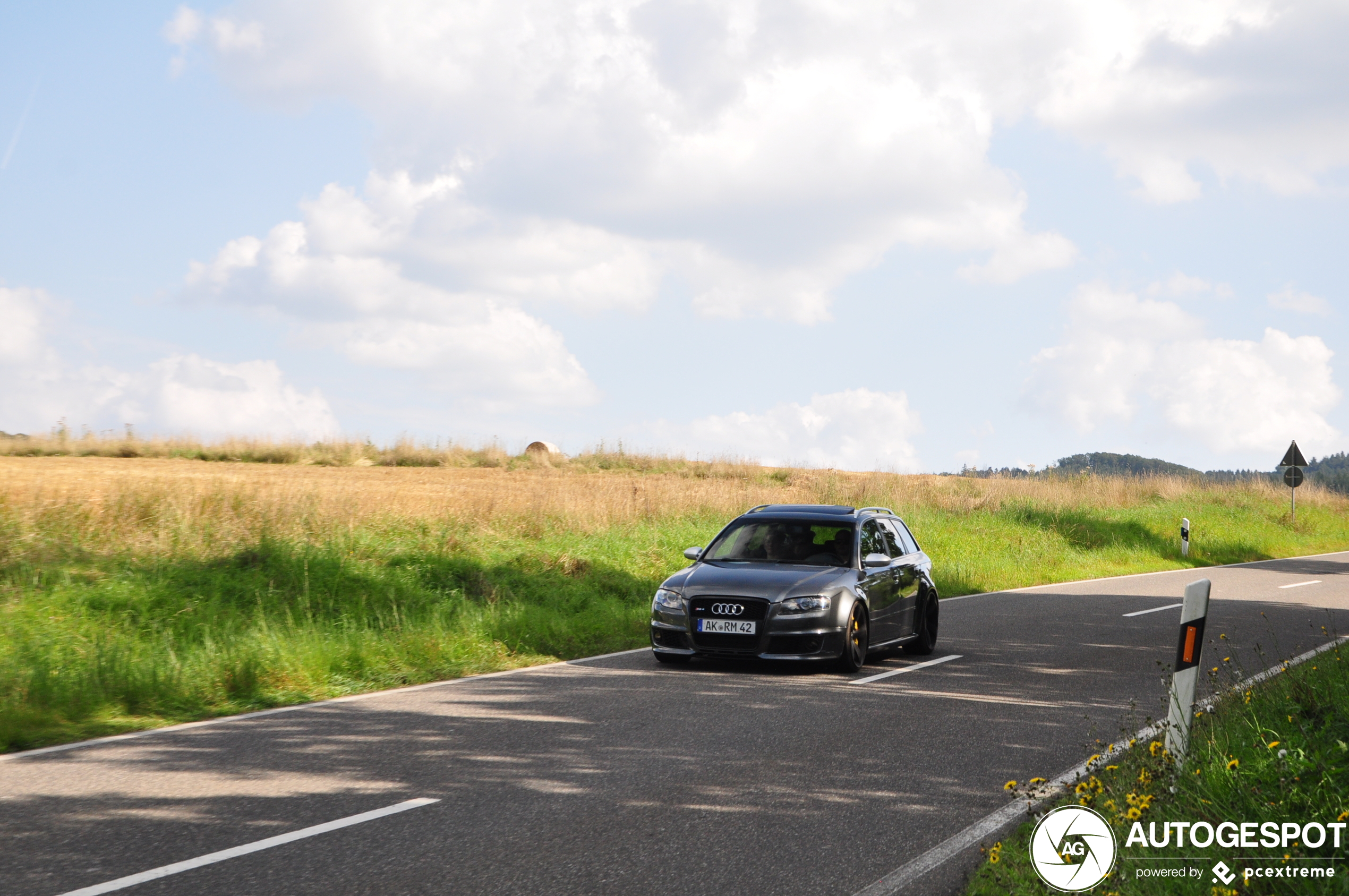 Audi RS4 Avant B7