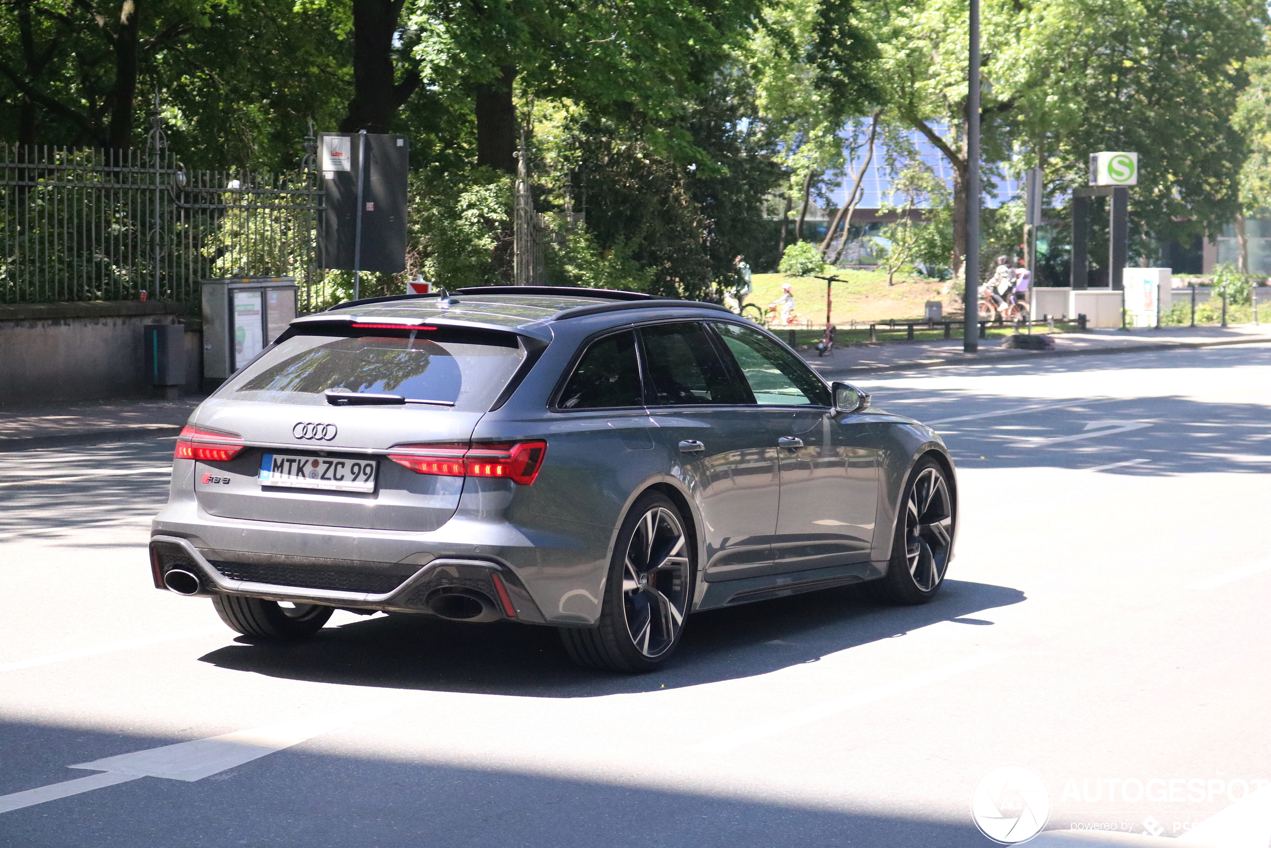 Audi RS6 Avant C8