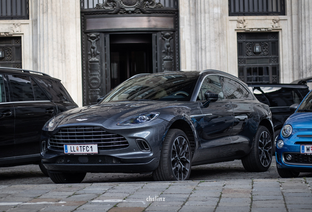 Aston Martin DBX