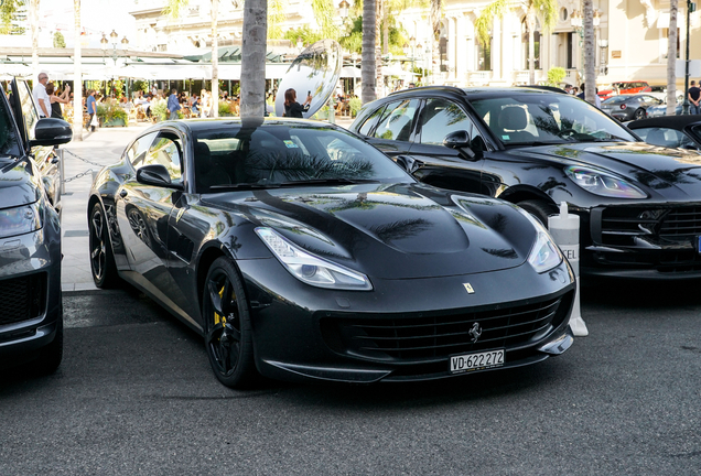 Ferrari GTC4Lusso