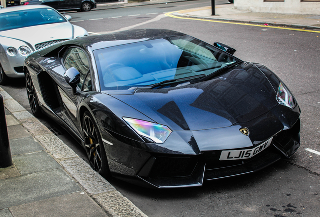 Lamborghini Aventador LP700-4