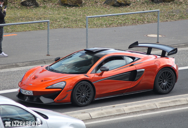 McLaren 620R