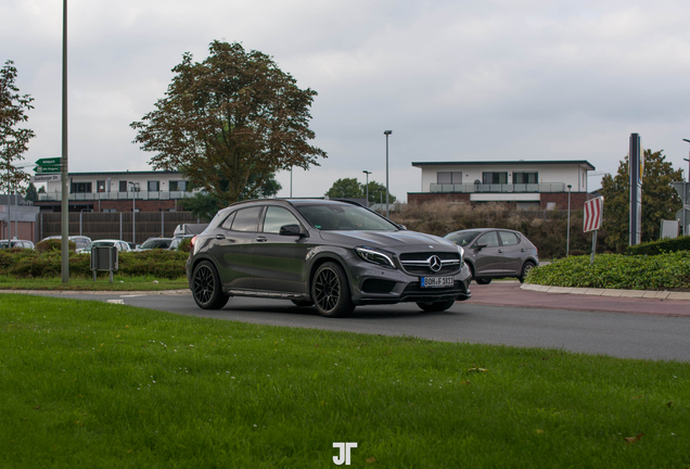 Mercedes-AMG GLA 45 X156