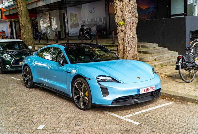 Porsche Taycan Turbo S