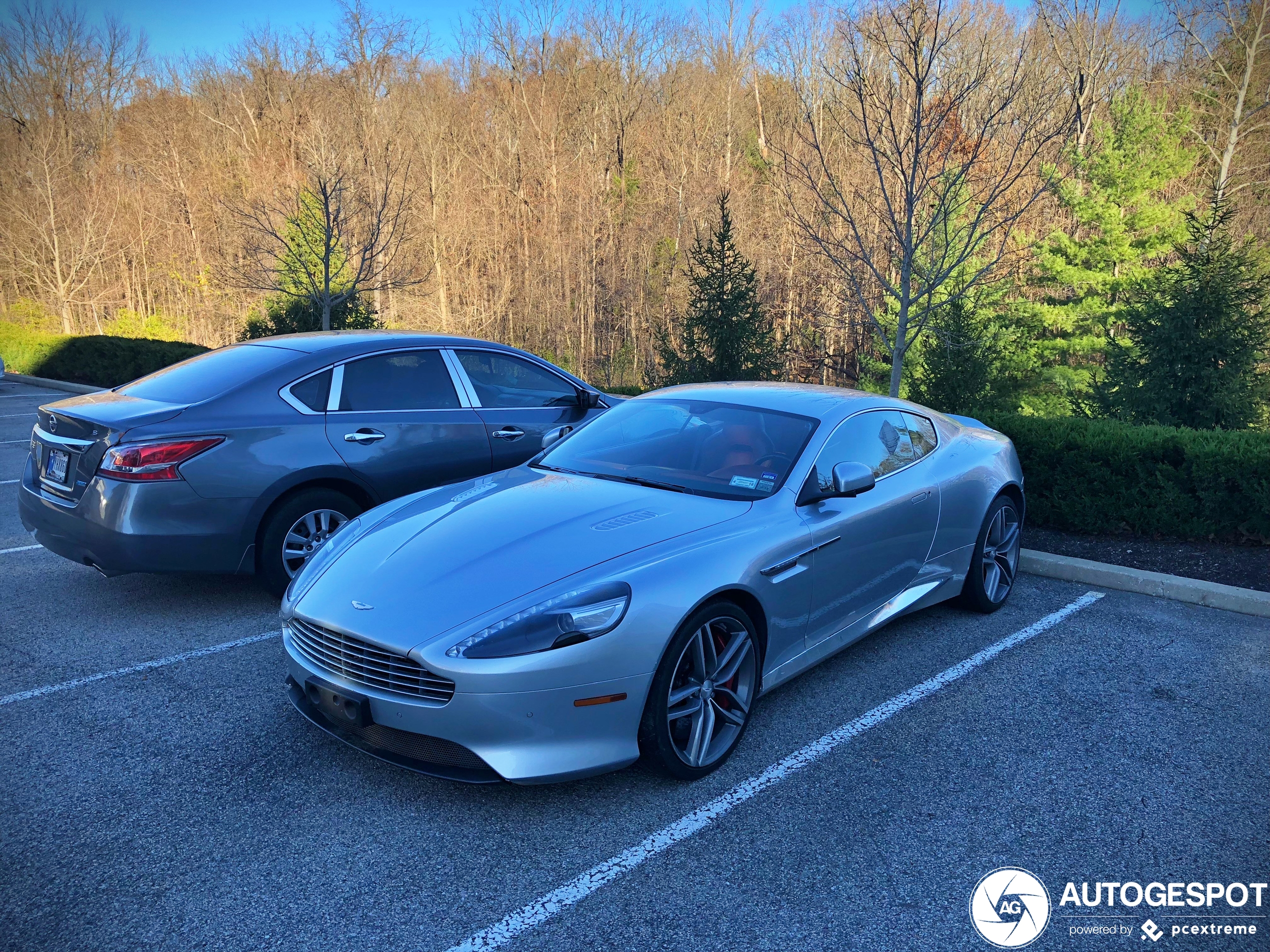 Aston Martin DB9 2013