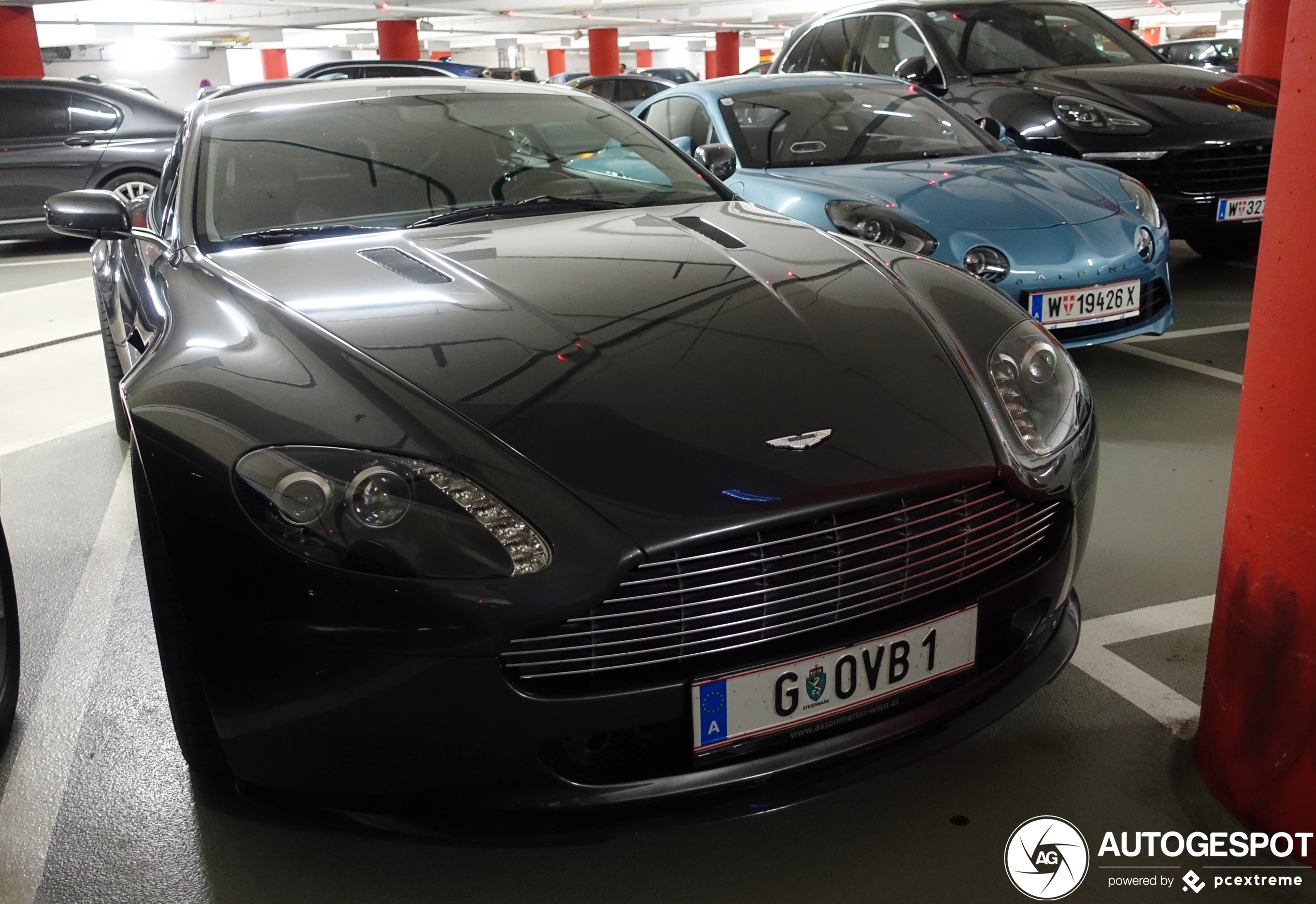 Aston Martin V8 Vantage