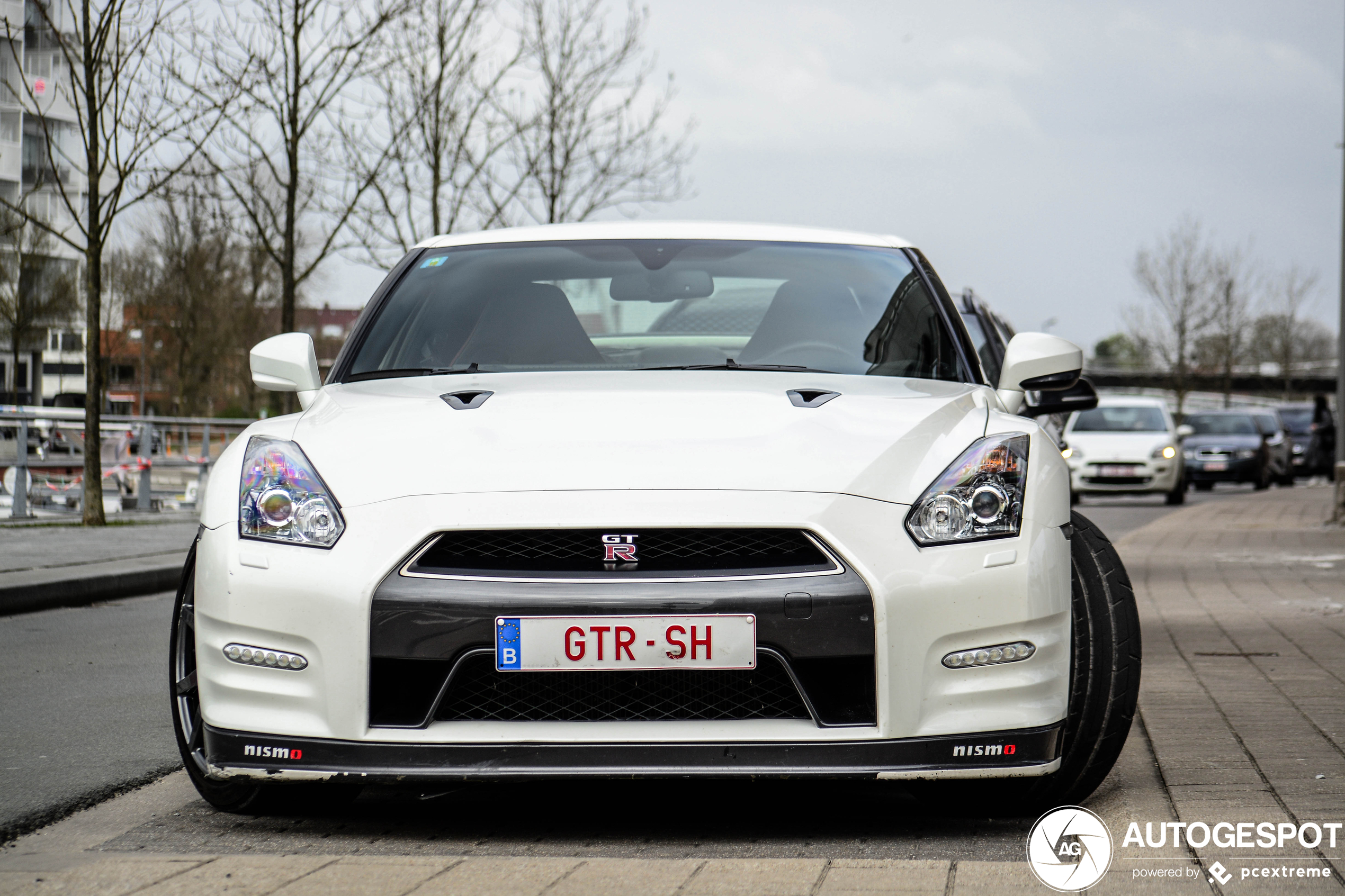 Nissan GT-R 2011