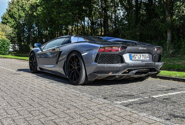 Lamborghini Aventador LP700-4 Roadster