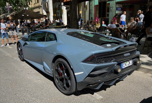 Lamborghini Huracán LP640-4 EVO