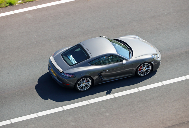 Porsche 718 Cayman S