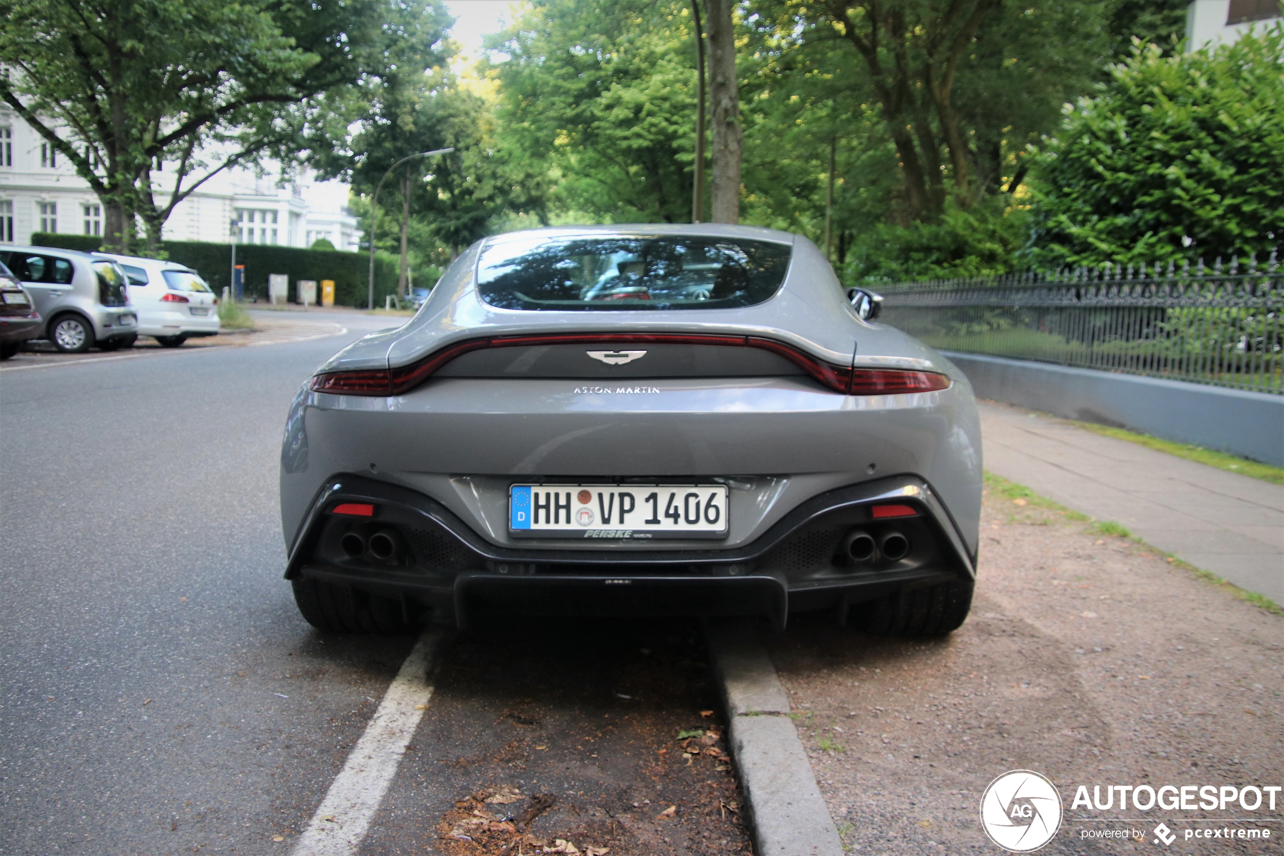 Aston Martin V8 Vantage 2018