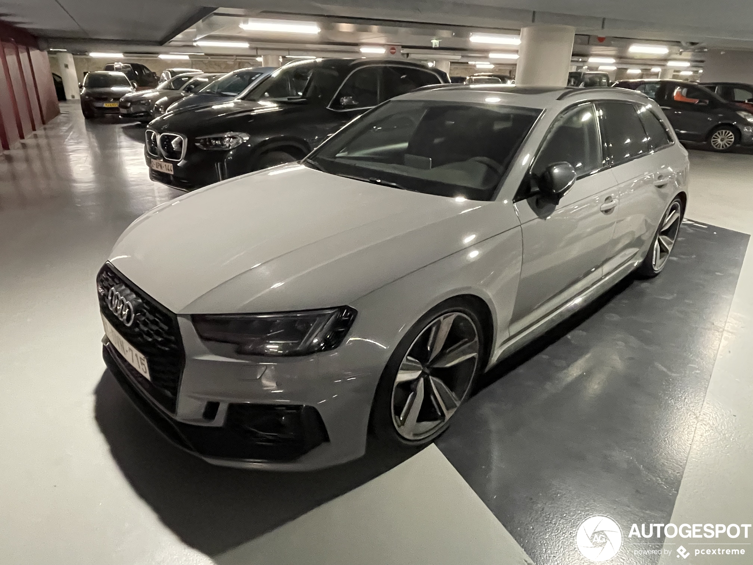 Audi RS4 Avant B9