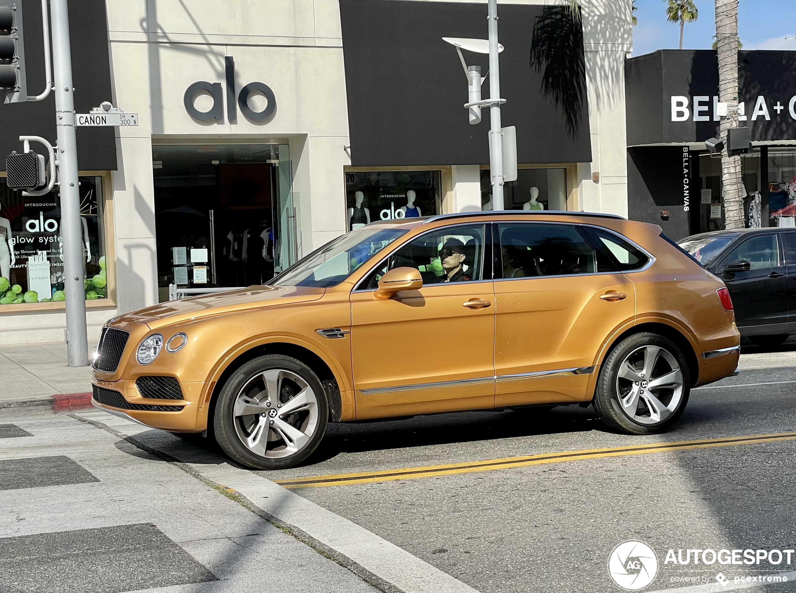 Bentley Bentayga V8