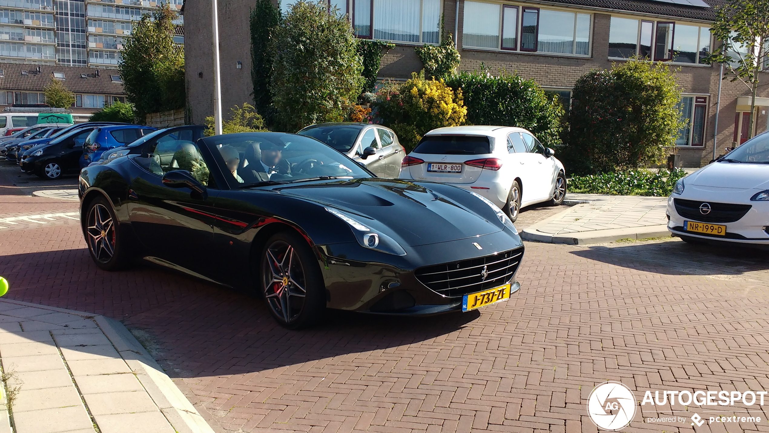 Ferrari California T