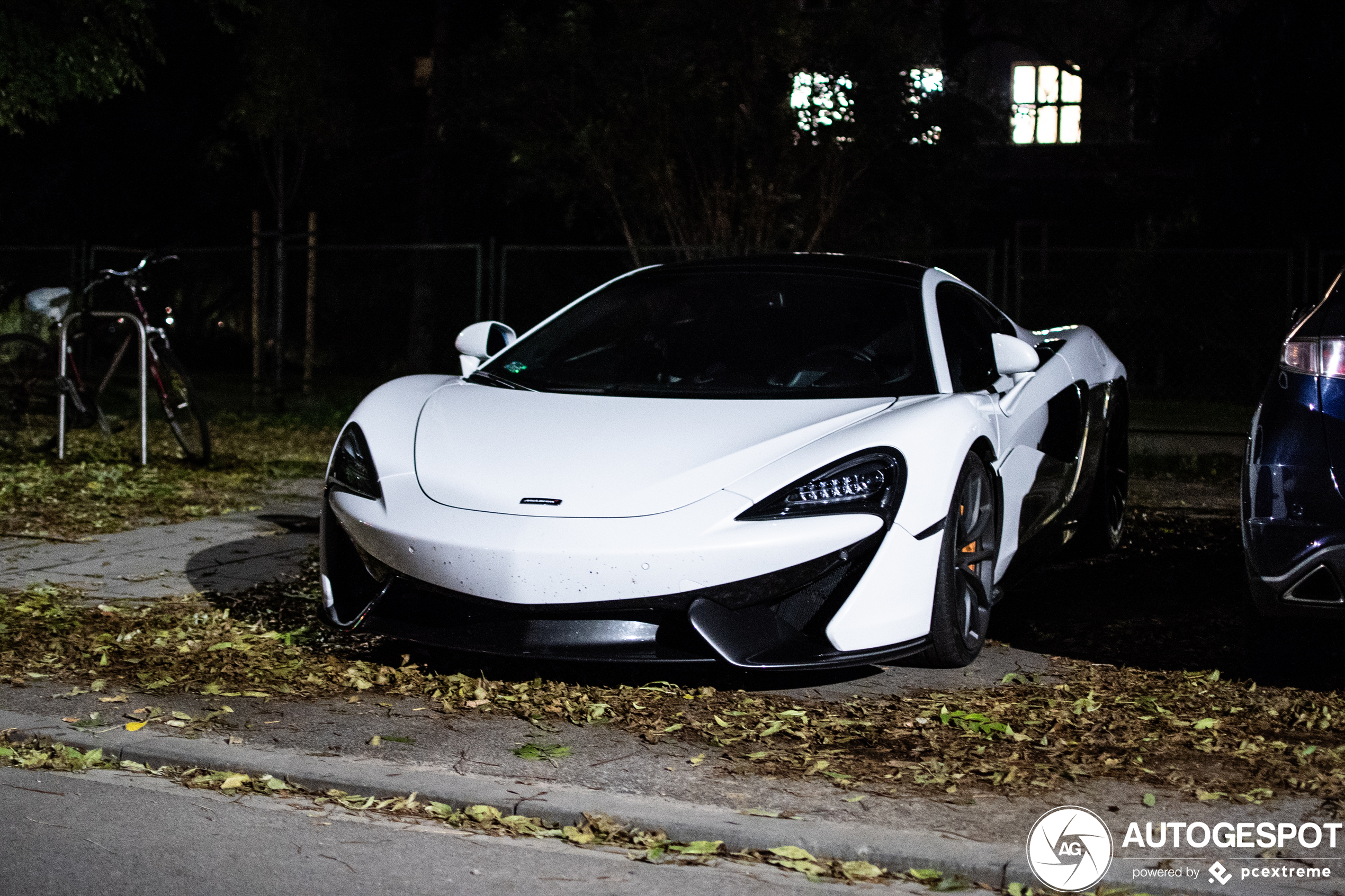 McLaren 570GT