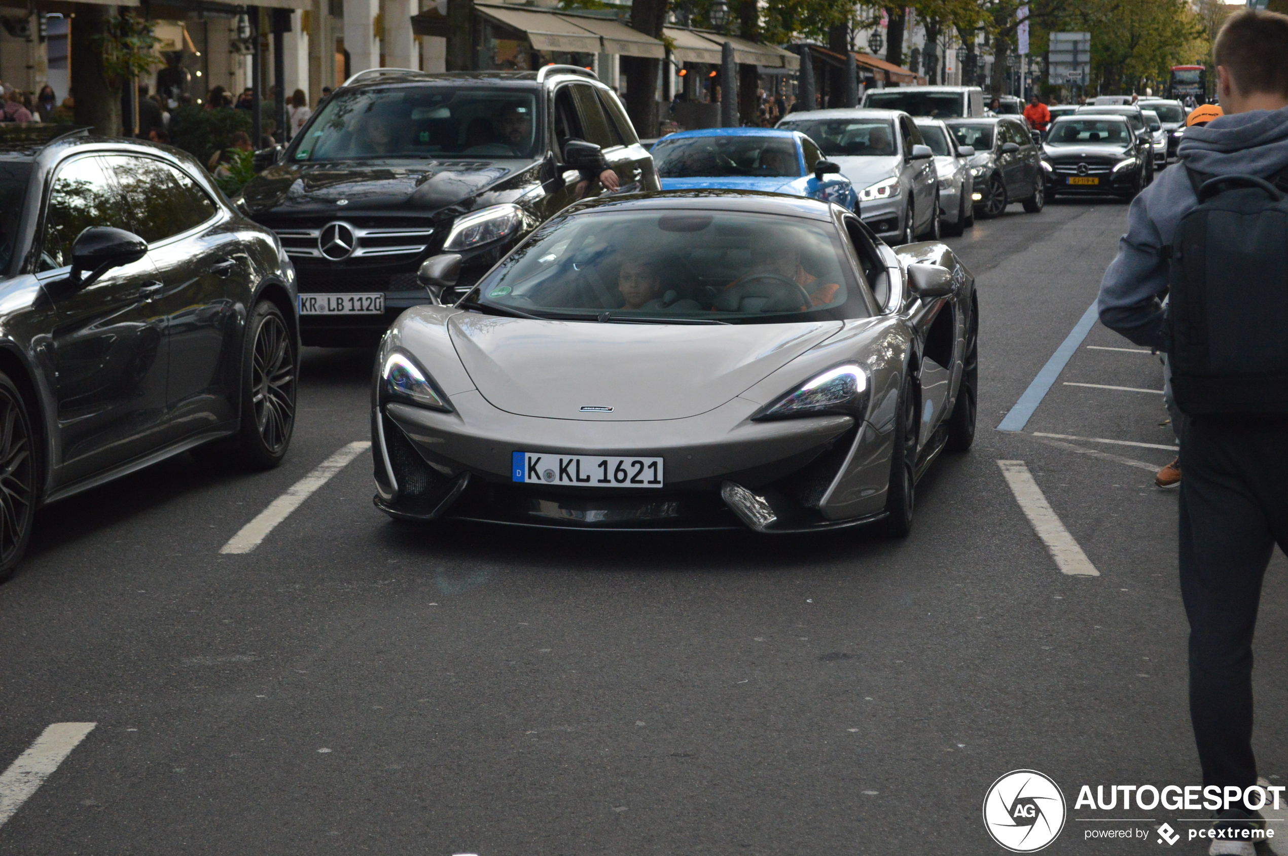 McLaren 570GT