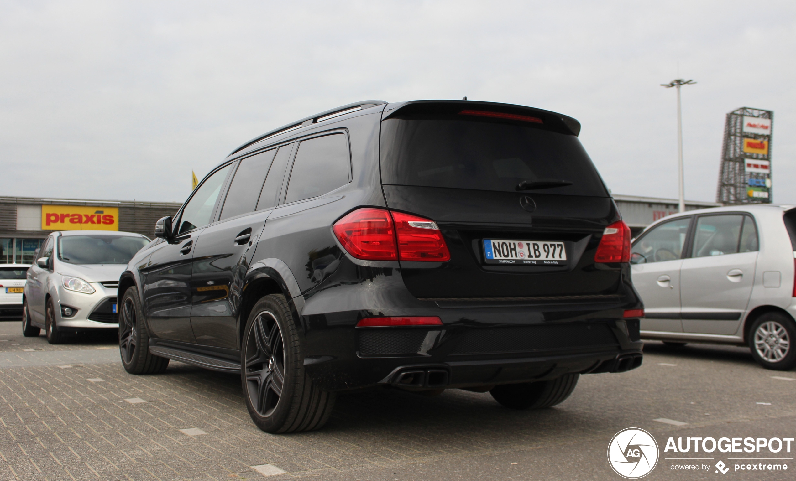 Mercedes-Benz GL 63 AMG X166