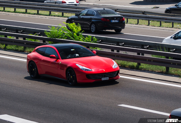 Ferrari GTC4Lusso T