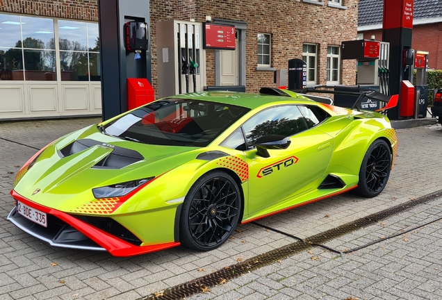 Lamborghini Huracán LP640-2 STO