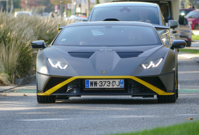 Lamborghini Huracán LP640-2 STO