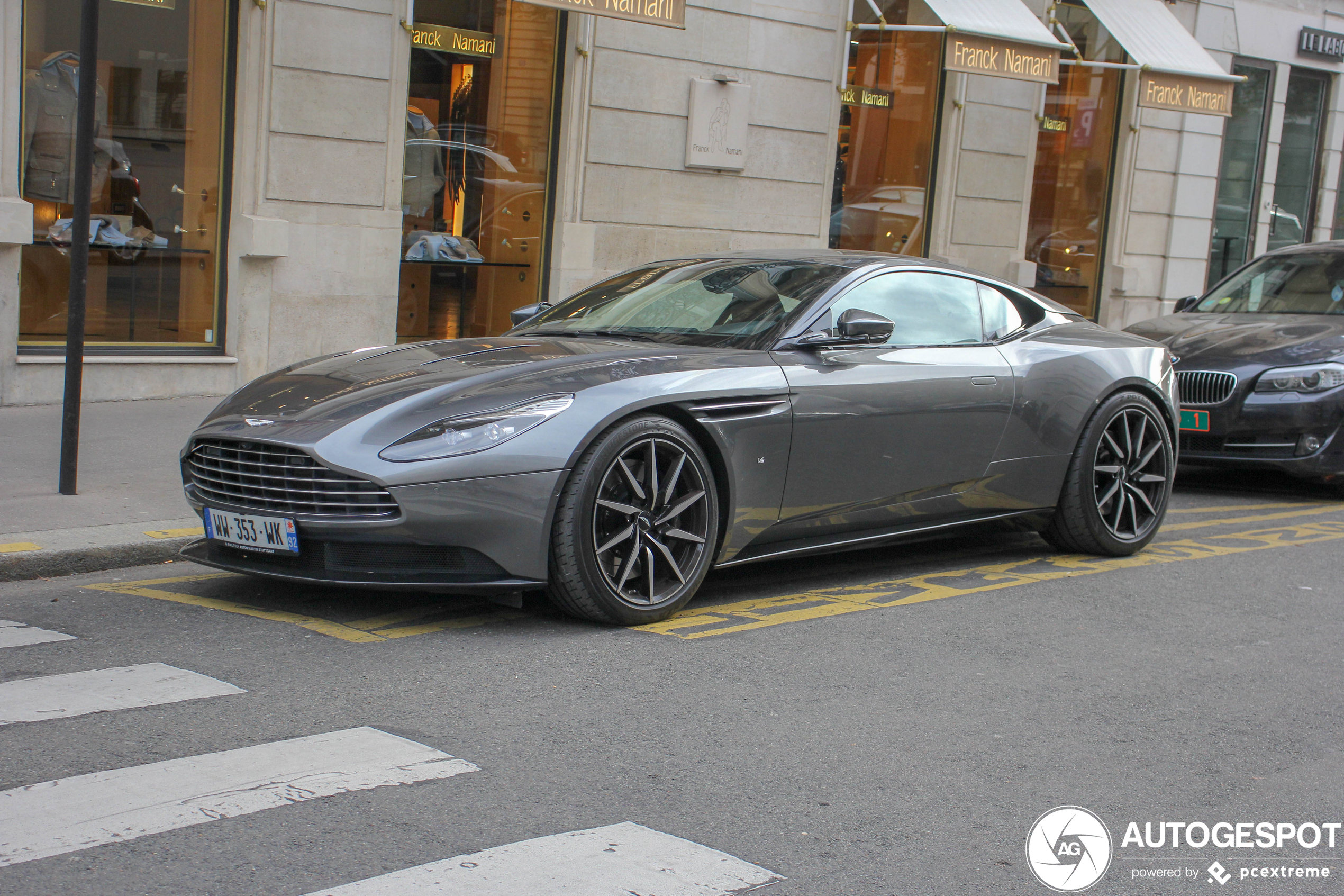 Aston Martin DB11