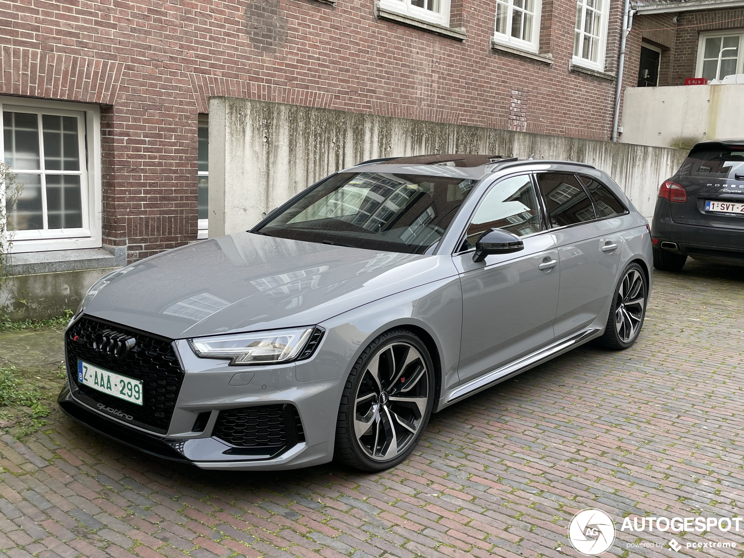 Audi RS4 Avant B9