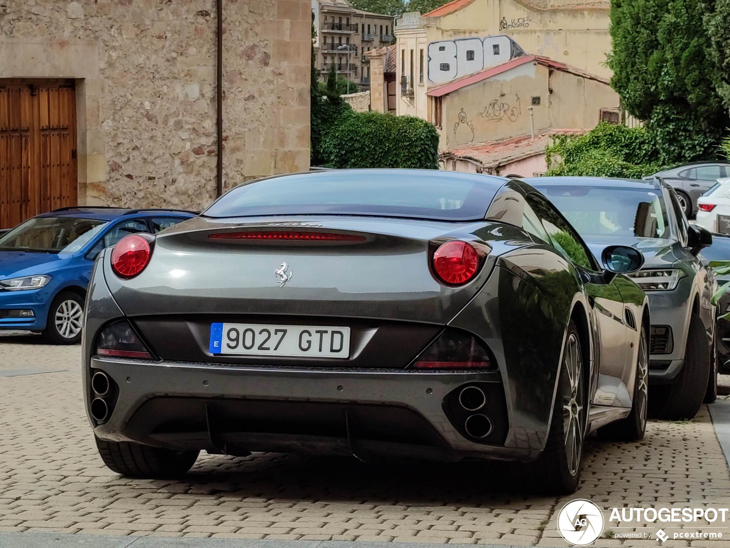 Ferrari California