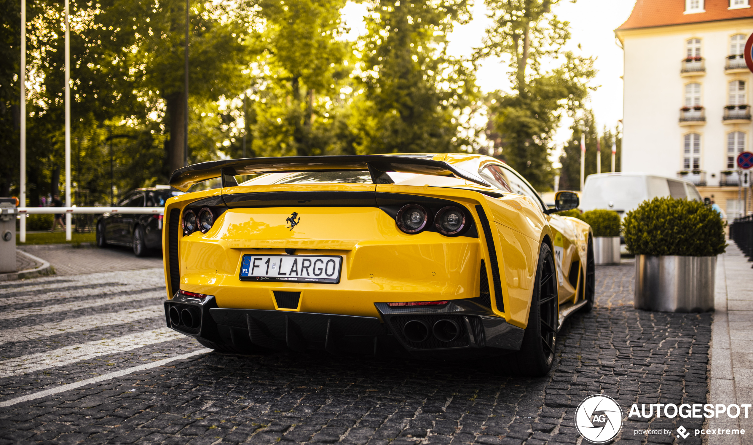 Ferrari Novitec Rosso 812 SuperFast N-Largo