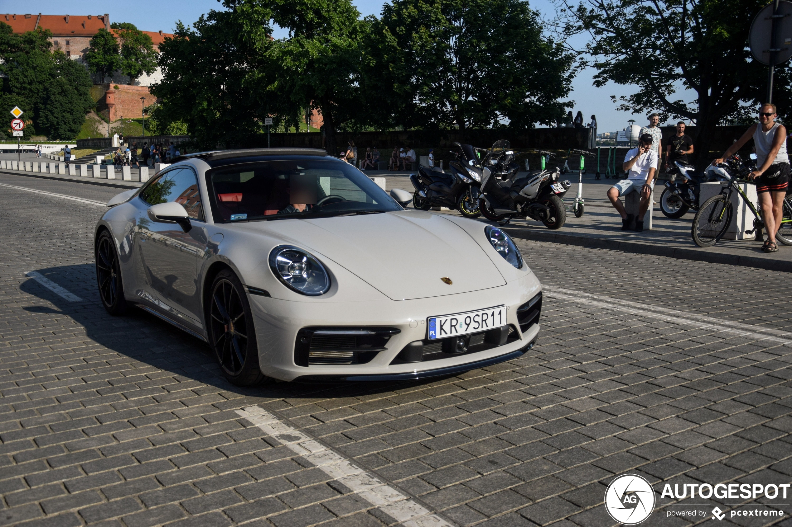 Porsche 992 Carrera S