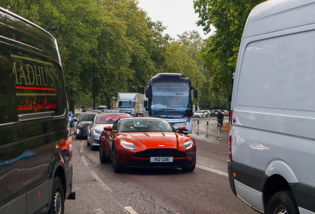 Aston Martin DB11