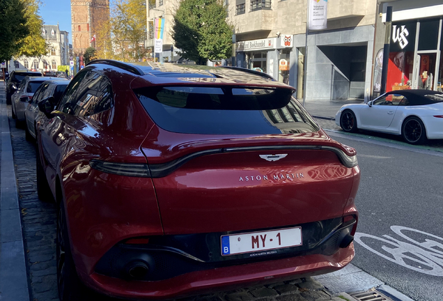 Aston Martin DBX