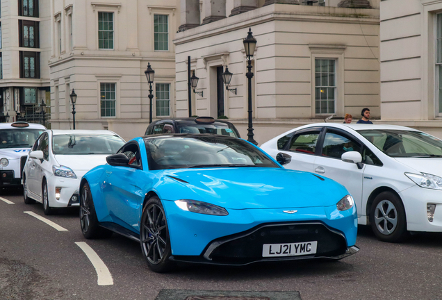 Aston Martin V8 Vantage 2018