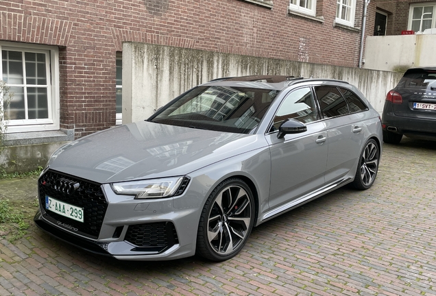 Audi RS4 Avant B9