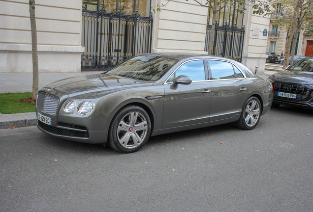 Bentley Flying Spur V8