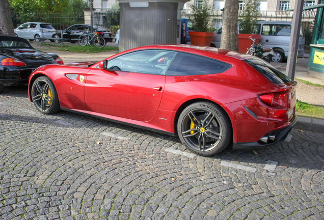 Ferrari FF