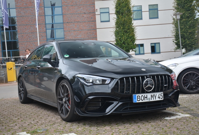 Mercedes-AMG CLA 45 S Shooting Brake X118