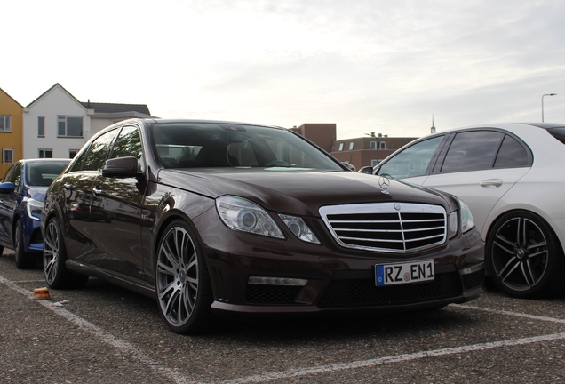 Mercedes-Benz E 63 AMG W212 V8 Biturbo