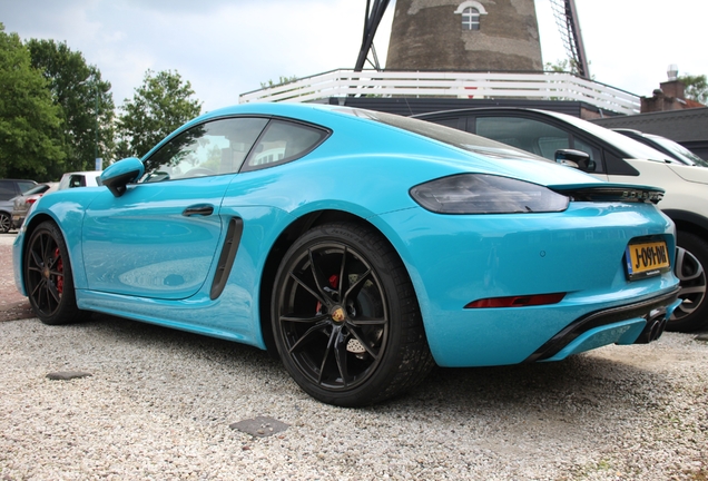 Porsche 718 Cayman S