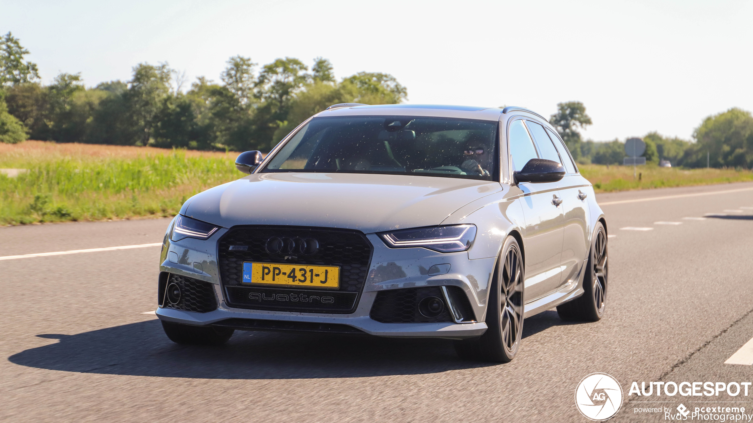 Audi RS6 Avant C7