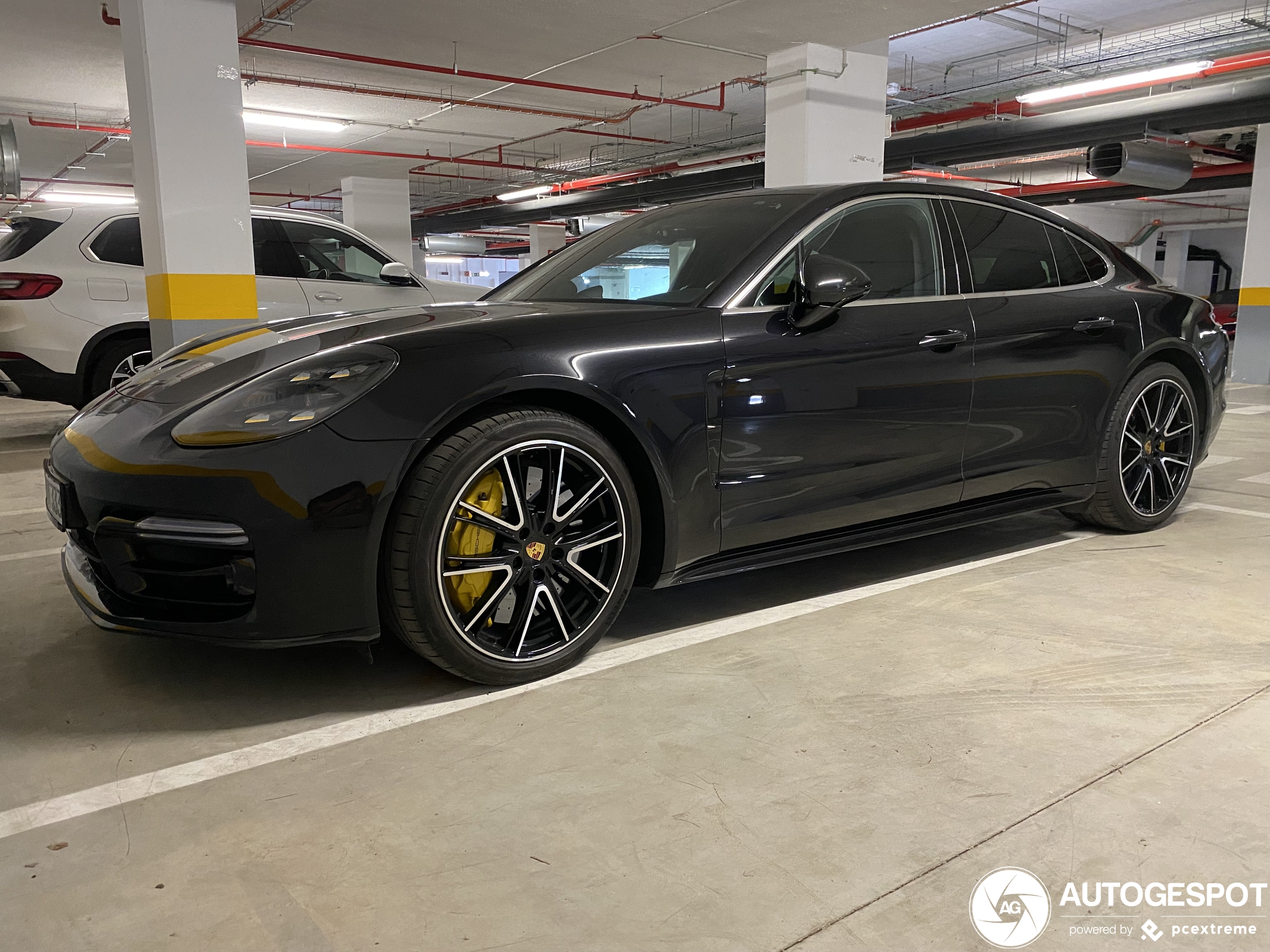 Porsche 971 Panamera Turbo