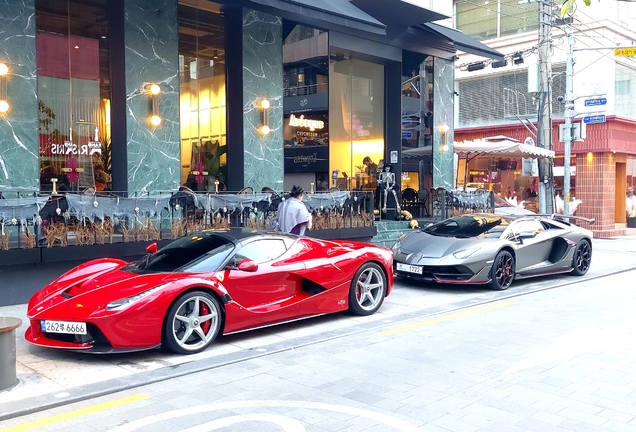 Ferrari LaFerrari Aperta