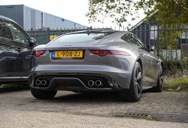 Jaguar F-TYPE R Coupé 2017