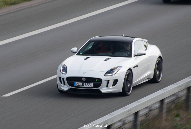 Jaguar F-TYPE R Coupé