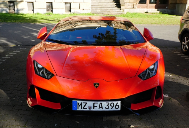 Lamborghini Huracán LP640-4 EVO