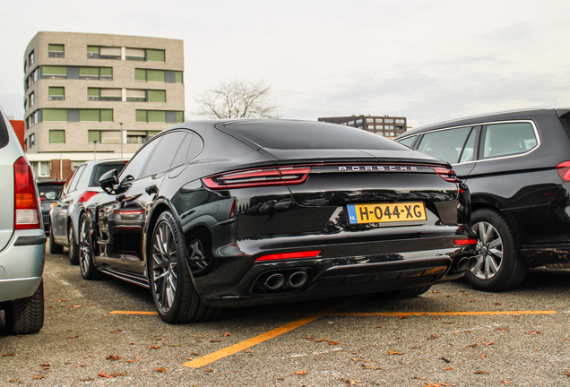 Porsche 971 Panamera Turbo S E-Hybrid