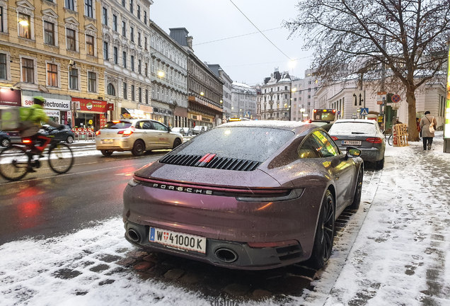 Porsche 992 Carrera 4S