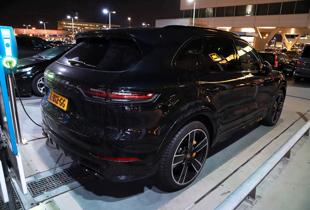 Porsche Cayenne Turbo S E-Hybrid