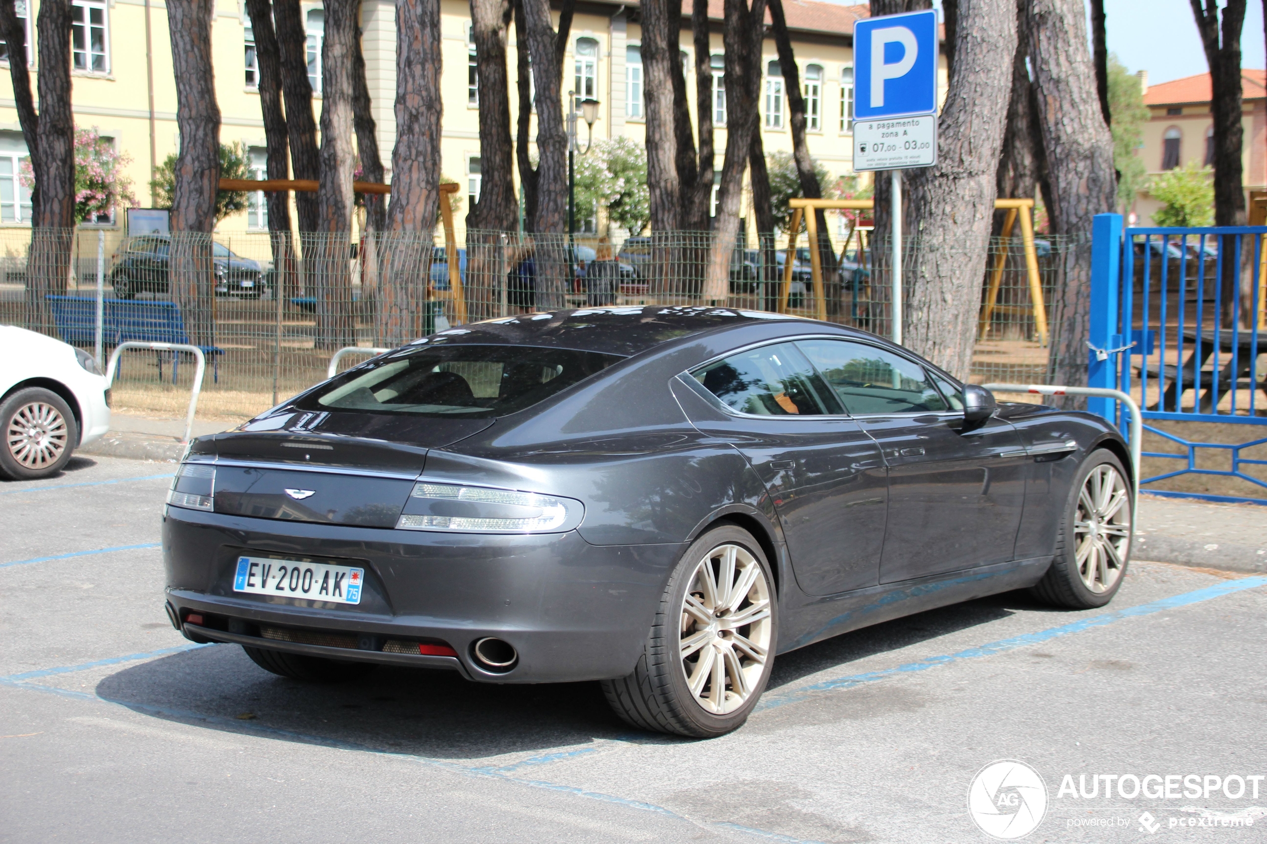 Aston Martin Rapide